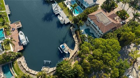 1825 6th ST S NAPLES FL 34102