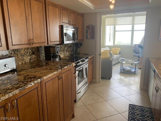 ST NICOLE - Residential Lease