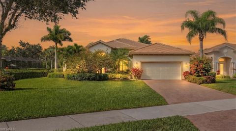 8948 Mustang Island CIR NAPLES FL 34113