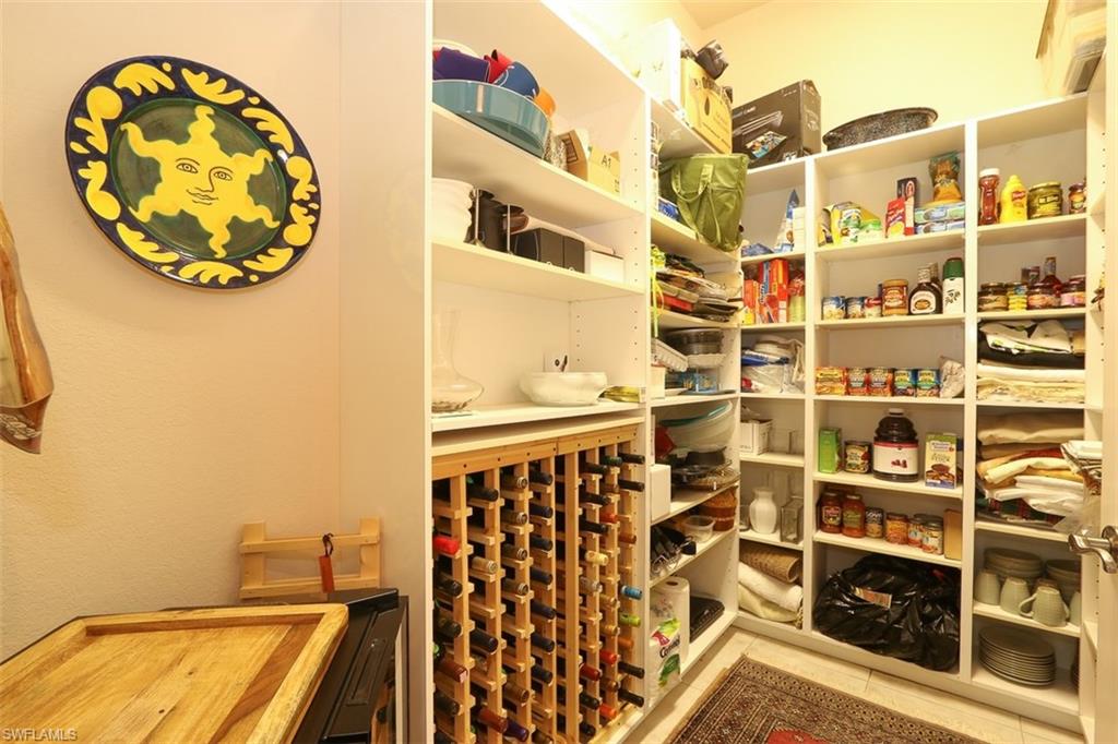 BELLE MEADE - Residential