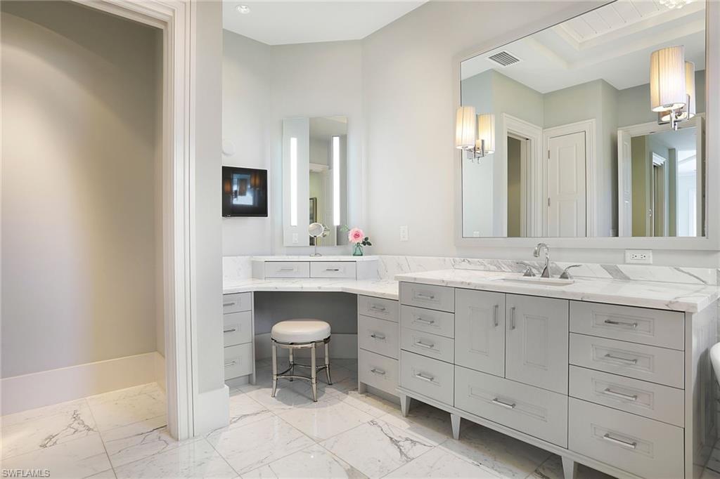 AQUALANE SHORES - Residential