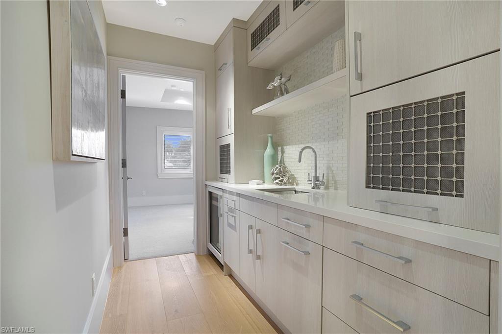 AQUALANE SHORES - Residential