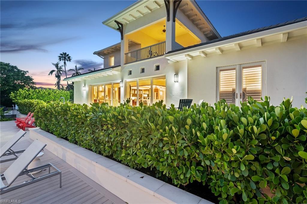 AQUALANE SHORES - Residential