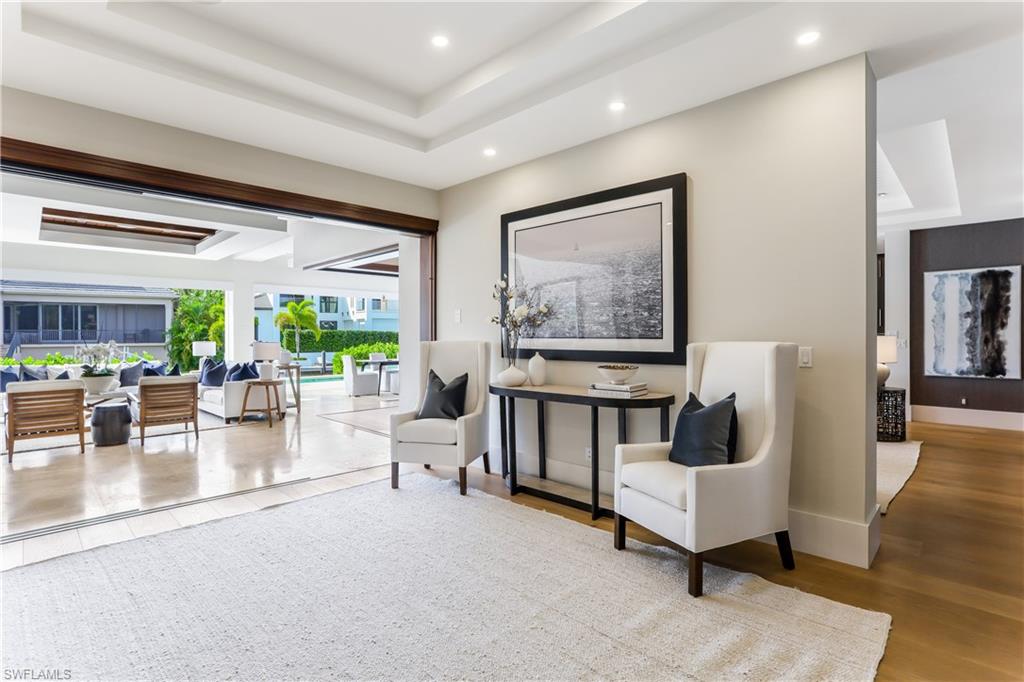 AQUALANE SHORES - Residential