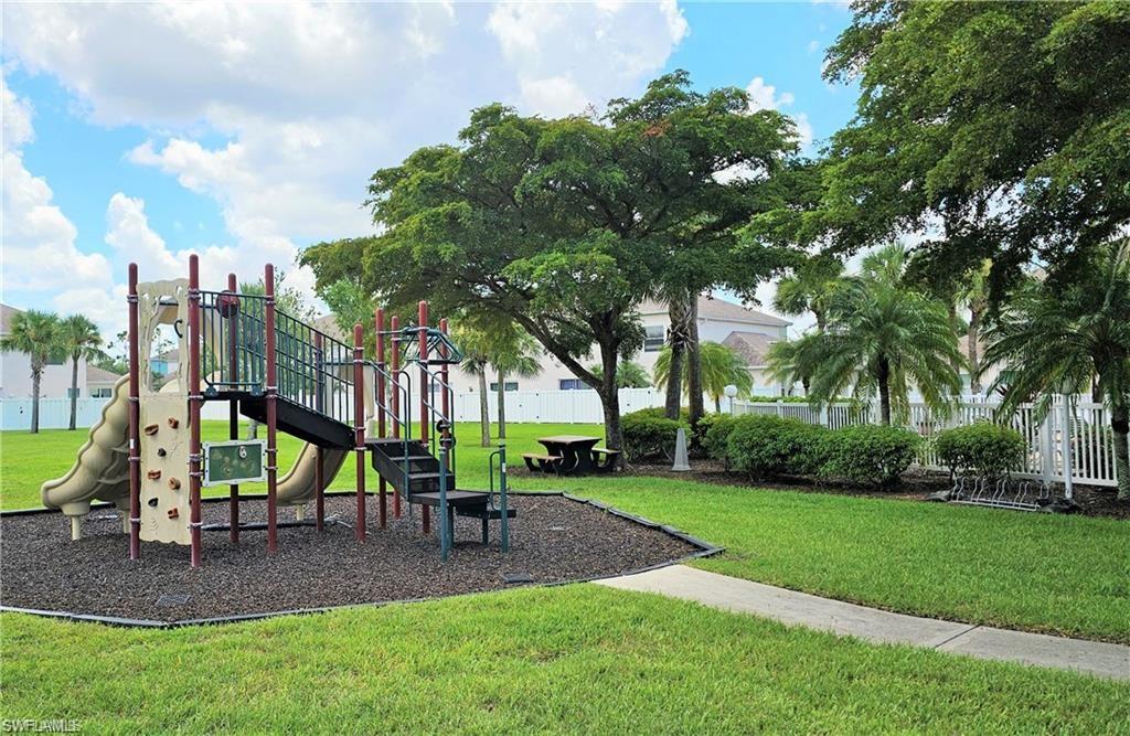 FOREST LAKE TOWNHOMES - Residential