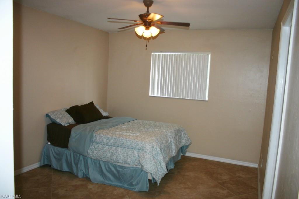 SAN CARLOS PARK - Residential