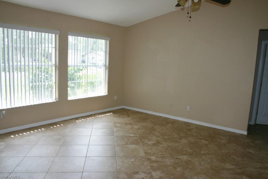 SAN CARLOS PARK - Residential