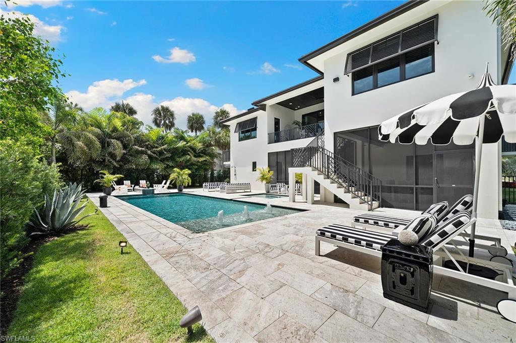 SOUTHPORT ON THE BAY - Residential