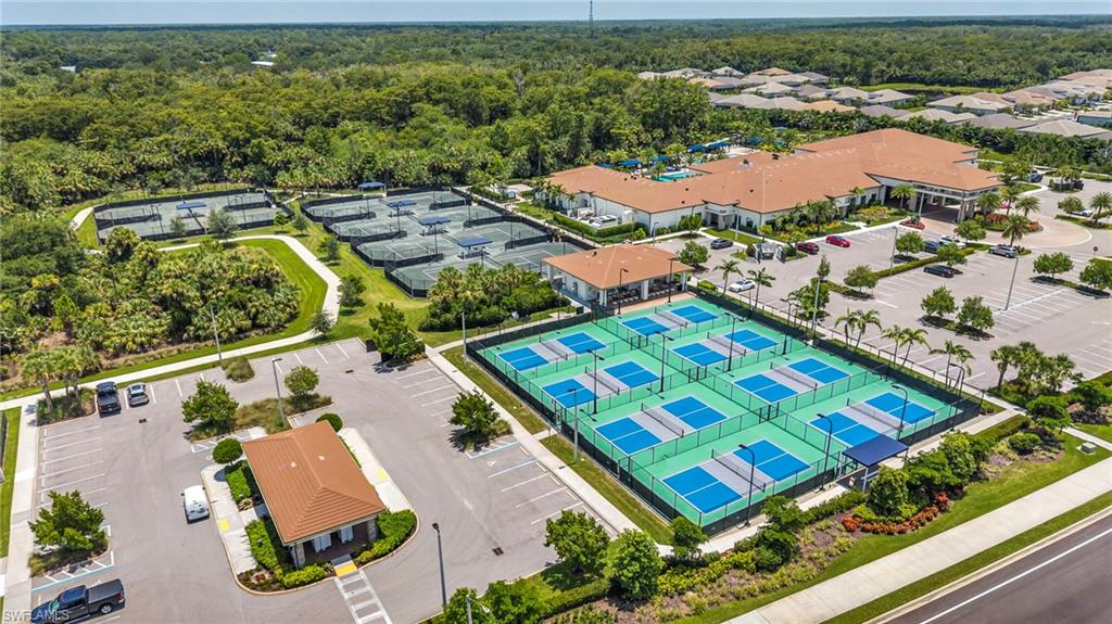 VALENCIA TRAILS - Residential Lease