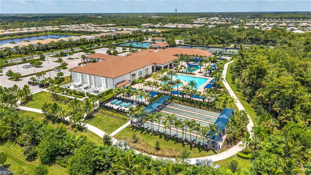 VALENCIA TRAILS - Residential Lease