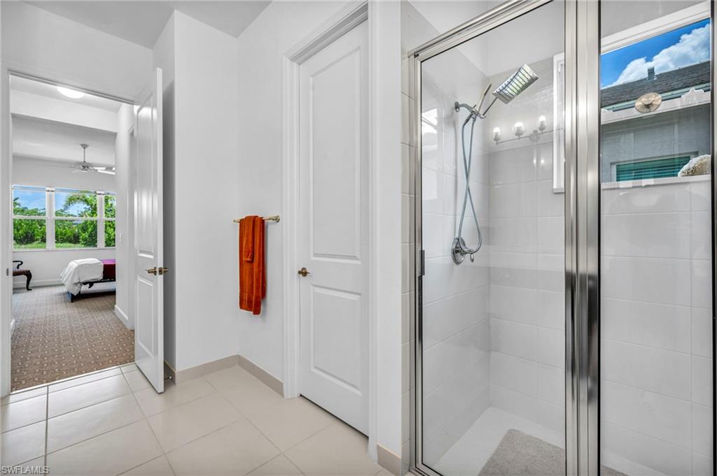 VALENCIA TRAILS - Residential Lease