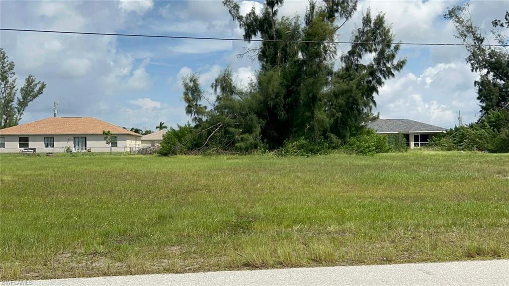 CAPE CORAL - LEE COUNTY INDUSTRIAL PARK - Land