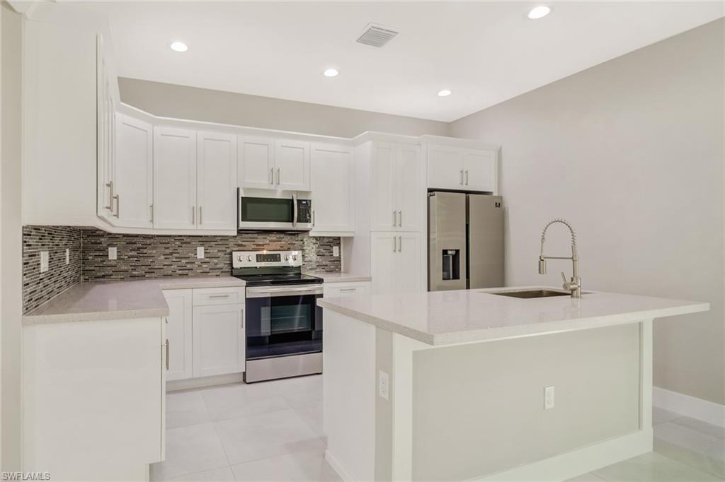 GOLDEN GATE ESTATES - Residential