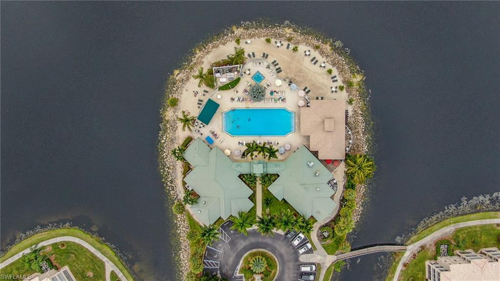 SUTTON WALK - Residential