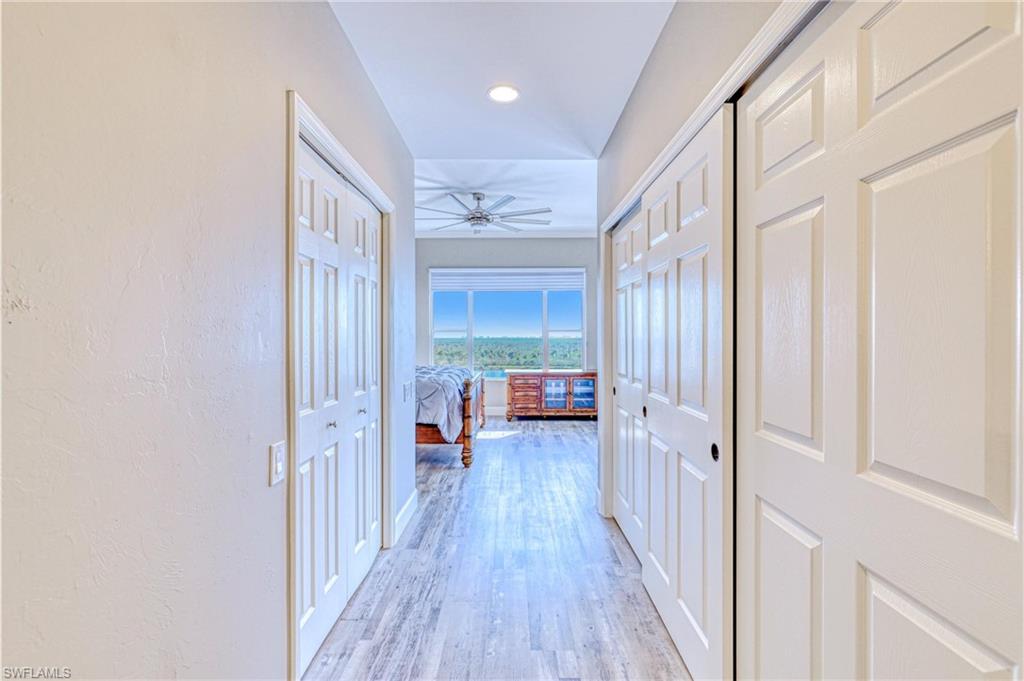 SUTTON WALK - Residential