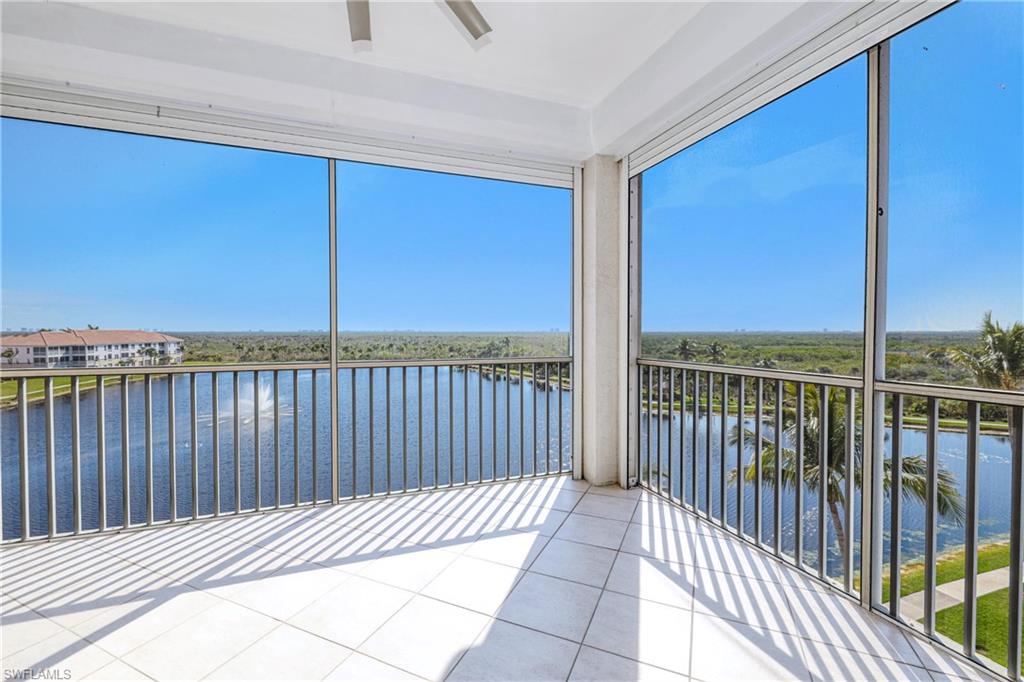 SUTTON WALK - Residential