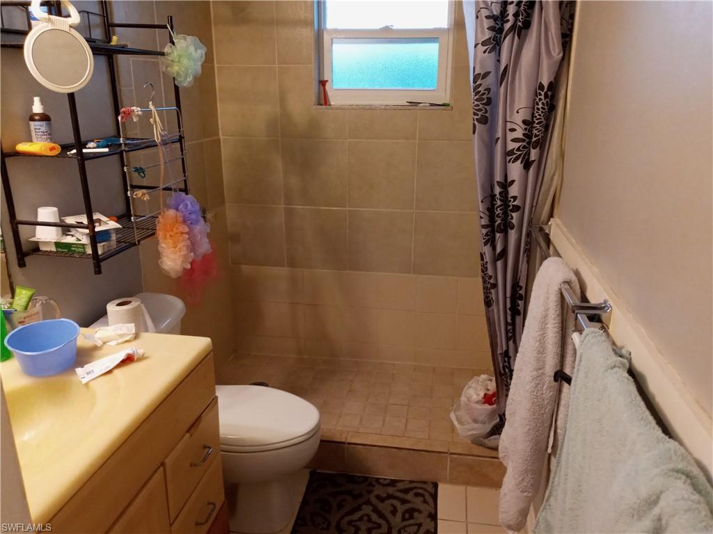 PINE MANOR - Residential