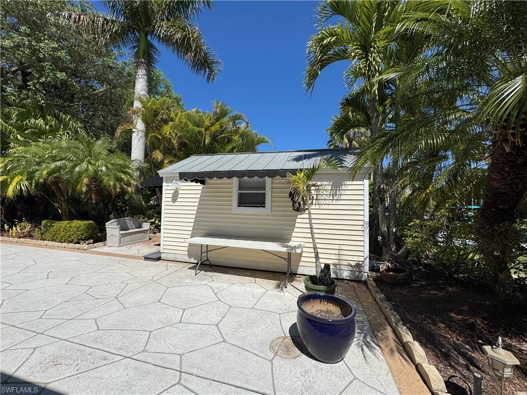 RIVERBEND MOTORCOACH RESORT - Land