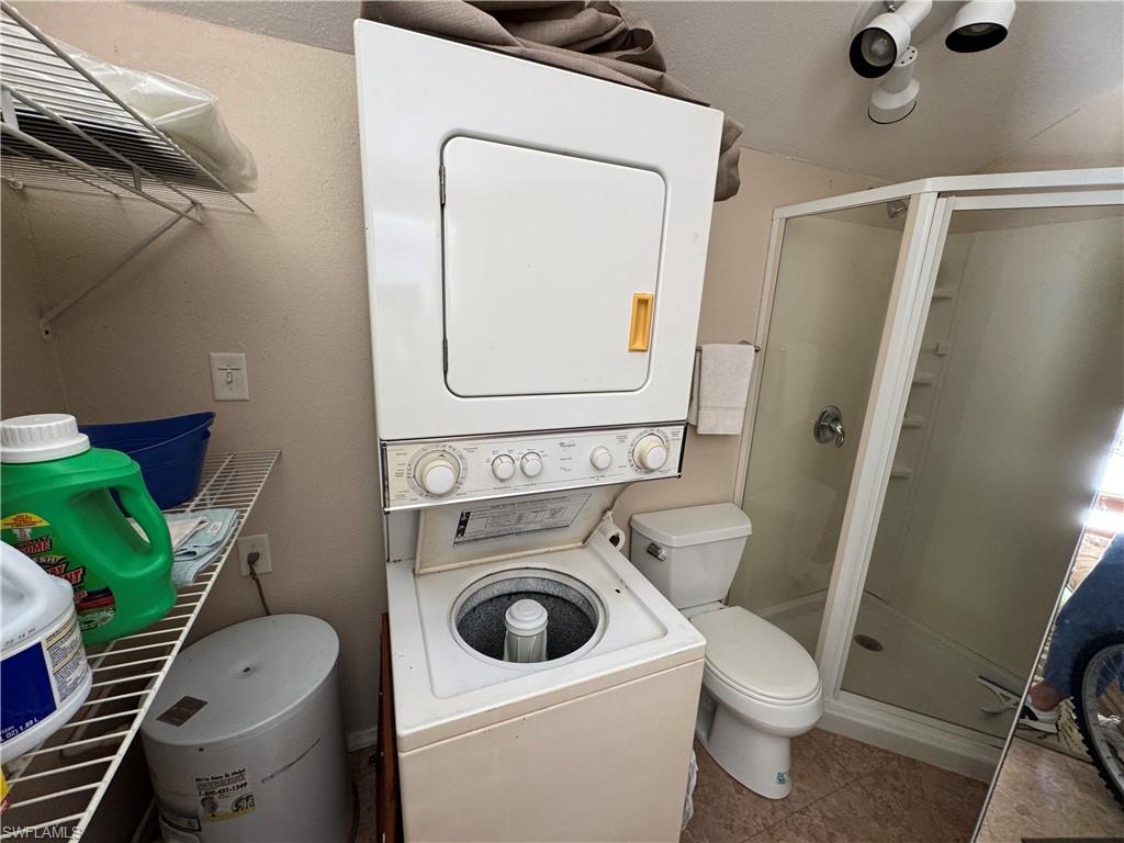 RIVERBEND MOTORCOACH RESORT - Land