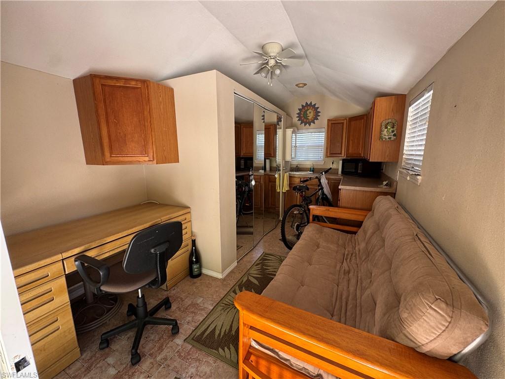 RIVERBEND MOTORCOACH RESORT - Land