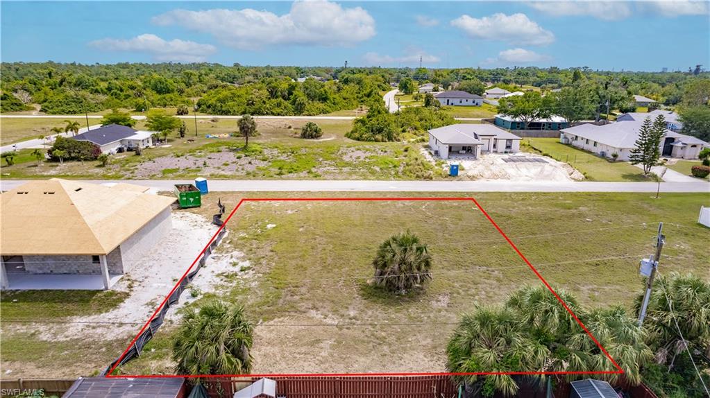 CAPE CORAL - Land