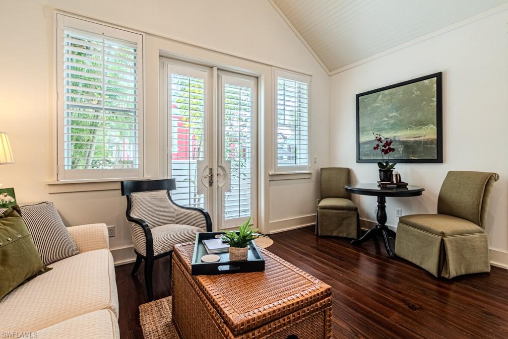 OLDE NAPLES - Residential Lease