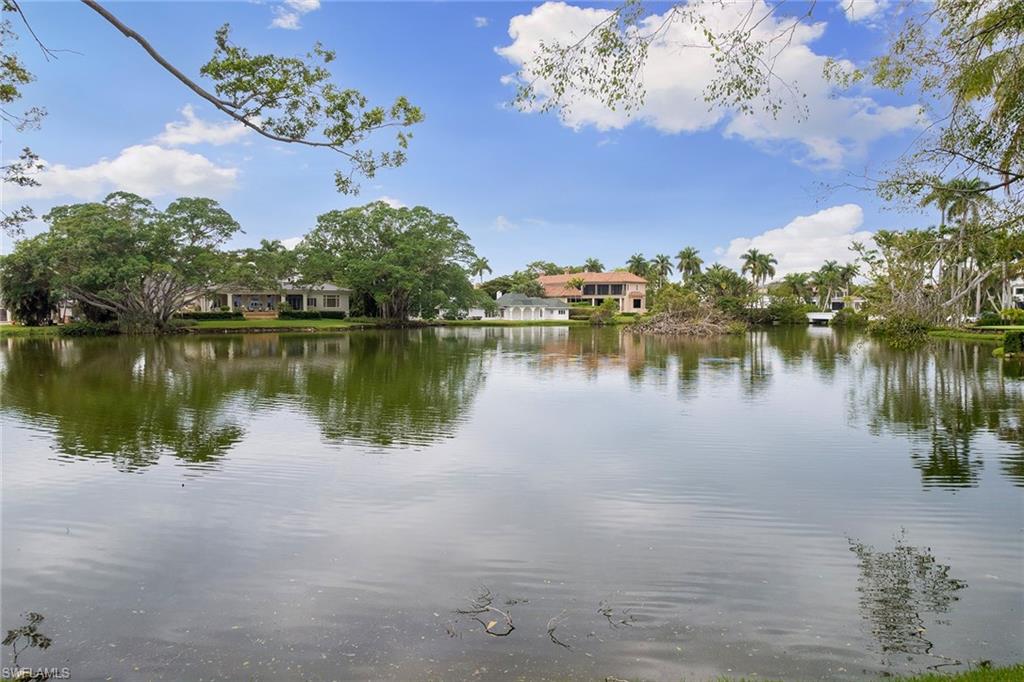 2550 Lantern LN