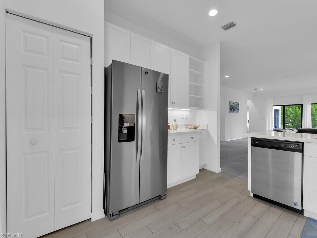 MAPLE RIDGE - Residential