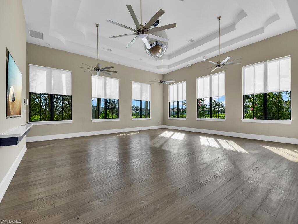 MAPLE RIDGE - Residential