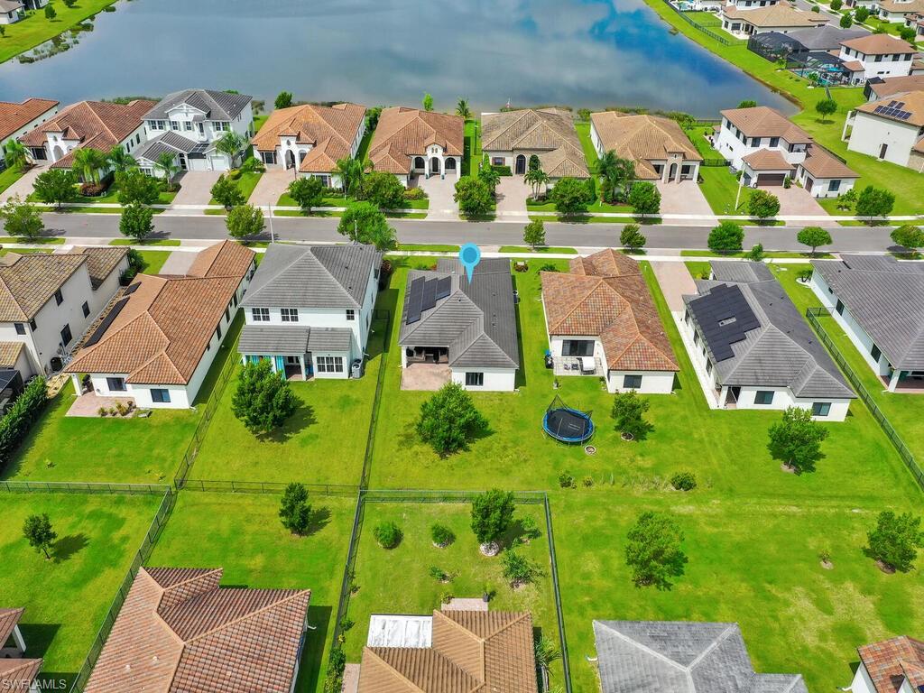 MAPLE RIDGE - Residential