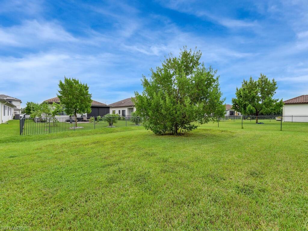 MAPLE RIDGE - Residential