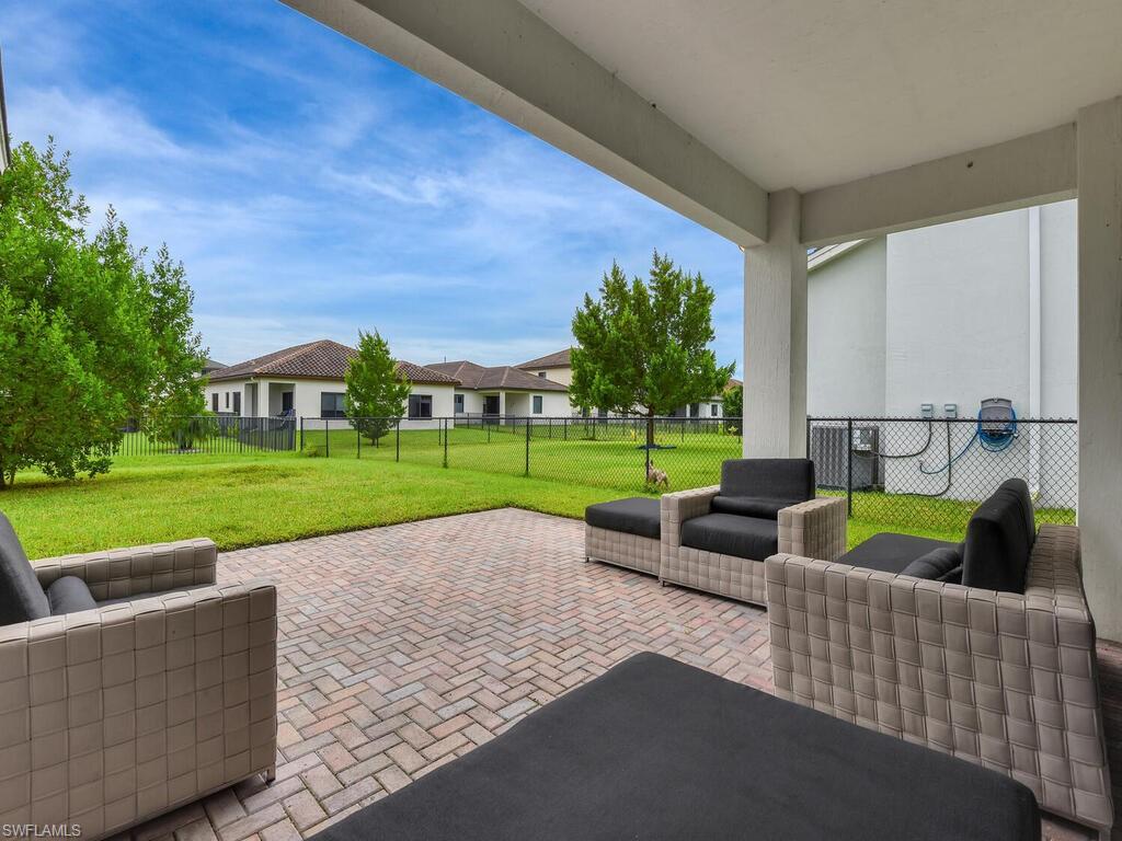 MAPLE RIDGE - Residential