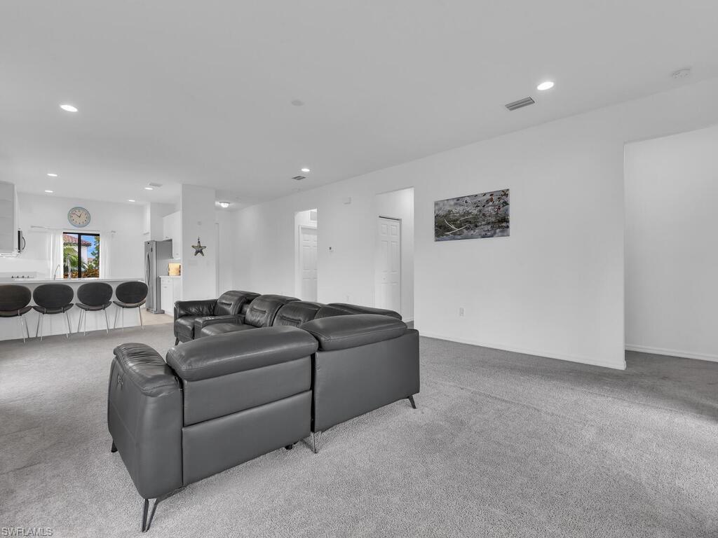 MAPLE RIDGE - Residential