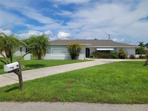 113 SE 46th Ln, Cape Coral, FL 33904 - #: 224085123