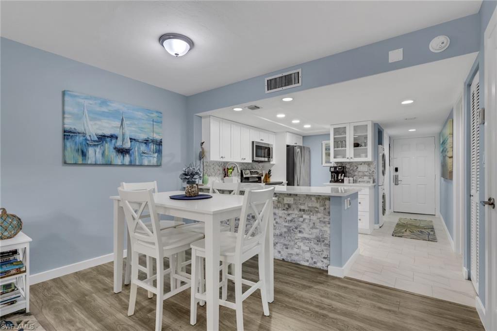 PARK SHORE RESORT - Residential