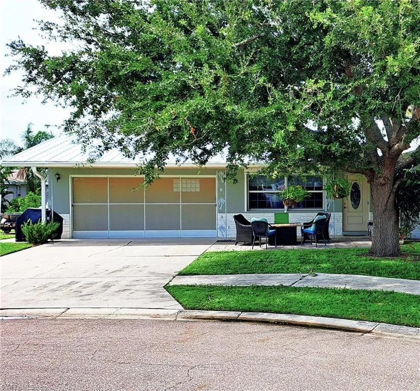 North Fort Myers, Florida 33903, United States, 2 Bedrooms Bedrooms, ,2 BathroomsBathrooms,Residential,Active,41685