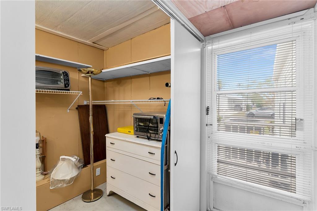 RIVIERA COLONY - Residential