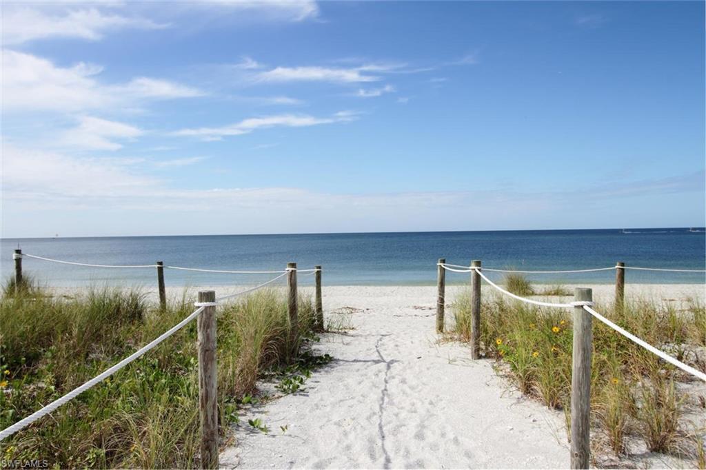 BEACH HOMES - Residential