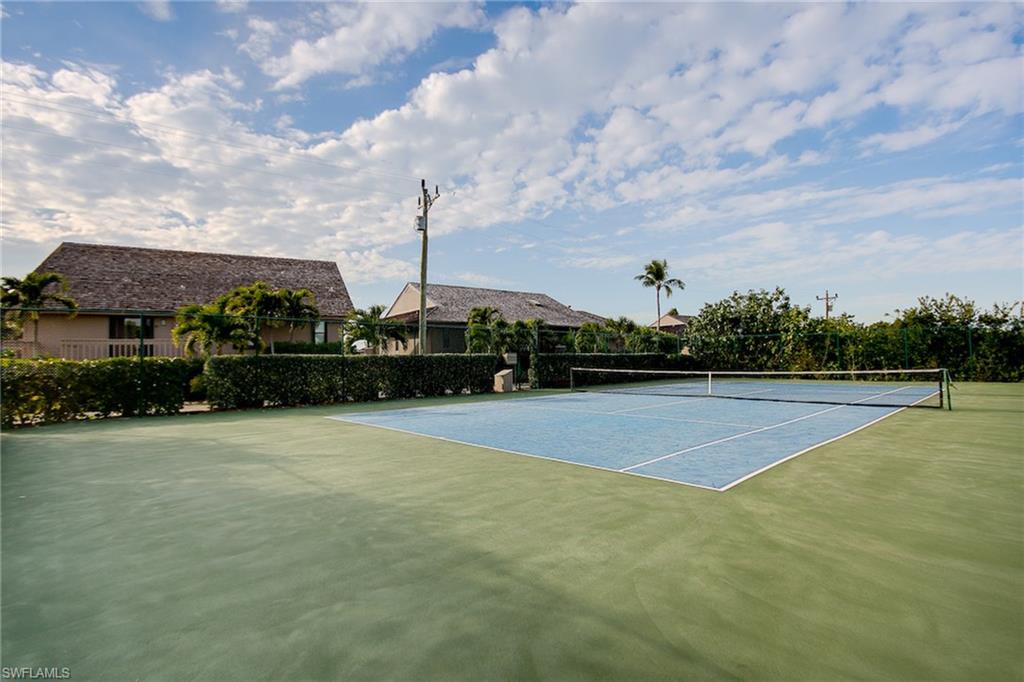 BEACH HOMES - Residential