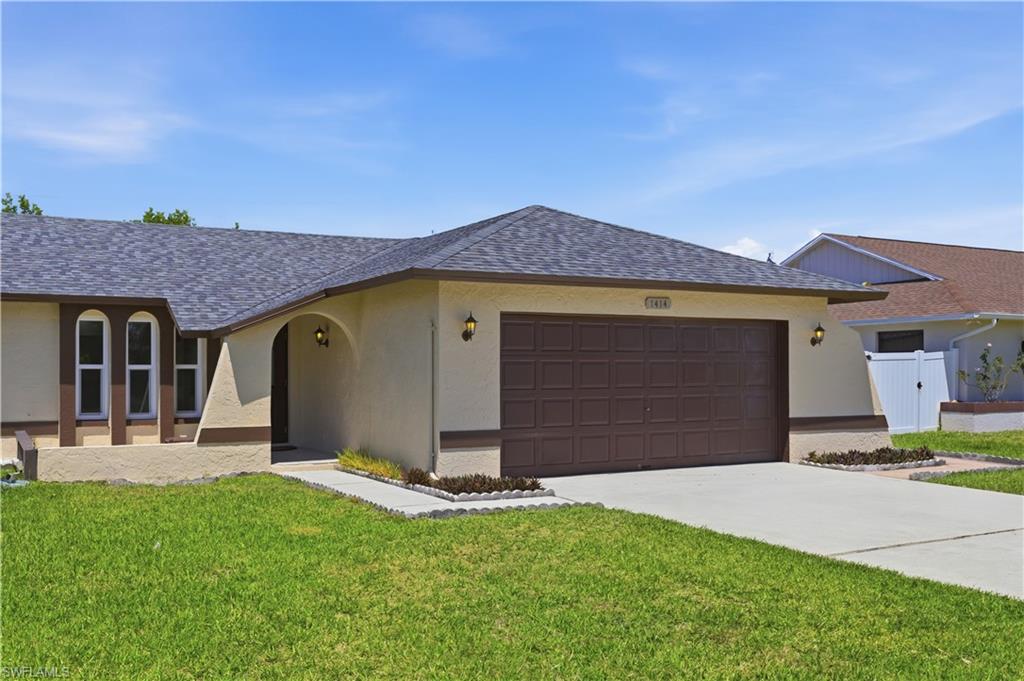 CAPE CORAL - Residential