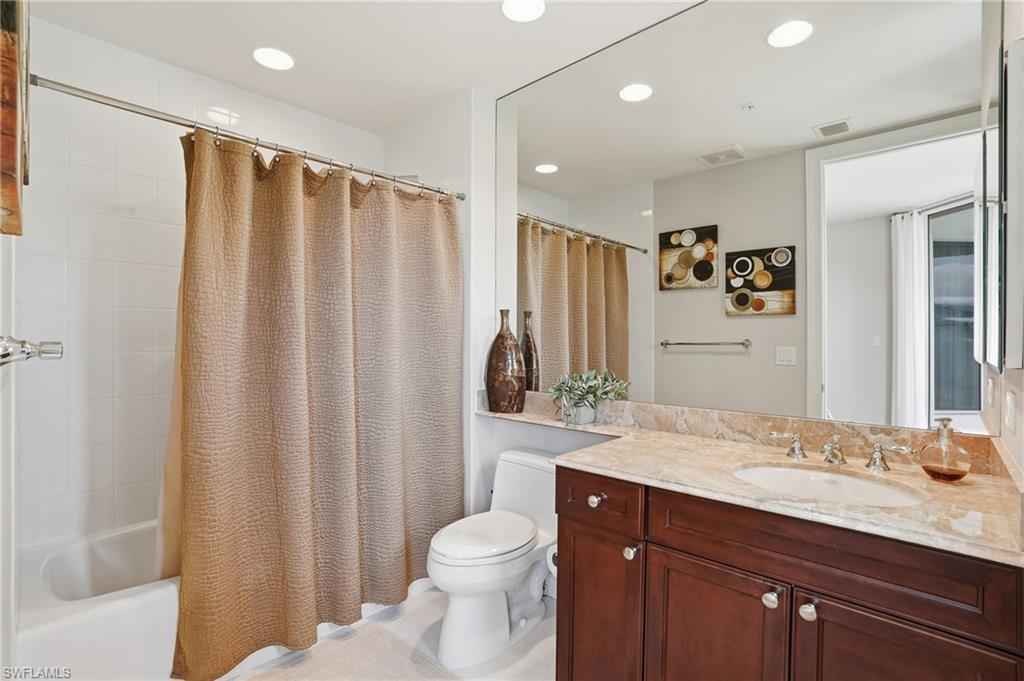 LA SCALA AT THE COLONY - Residential