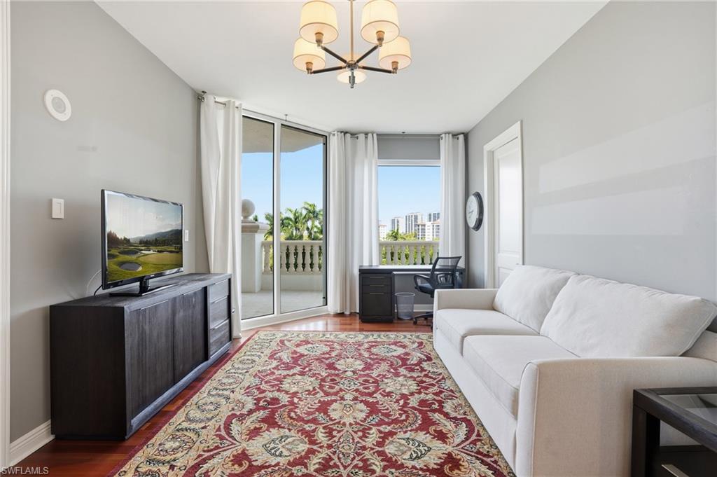 LA SCALA AT THE COLONY - Residential