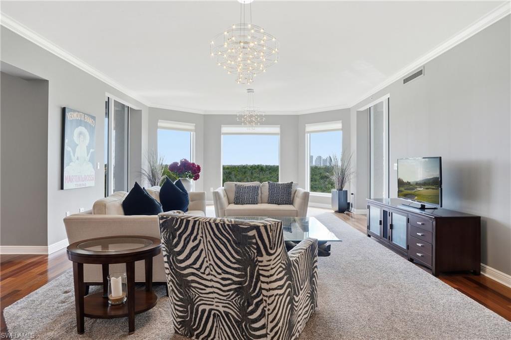 LA SCALA AT THE COLONY - Residential