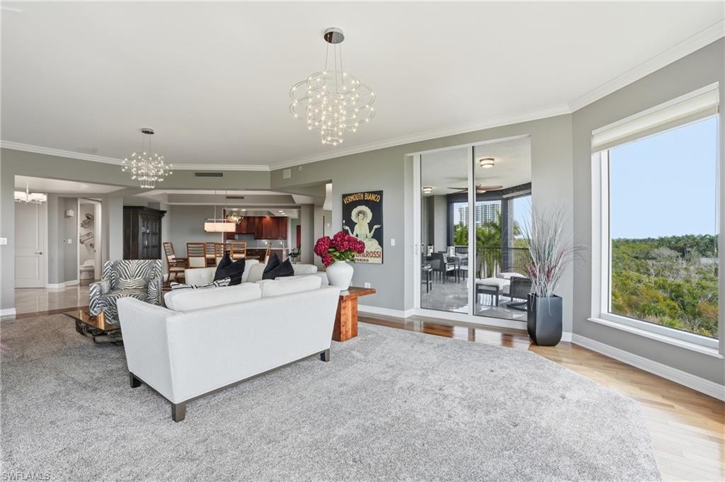 LA SCALA AT THE COLONY - Residential