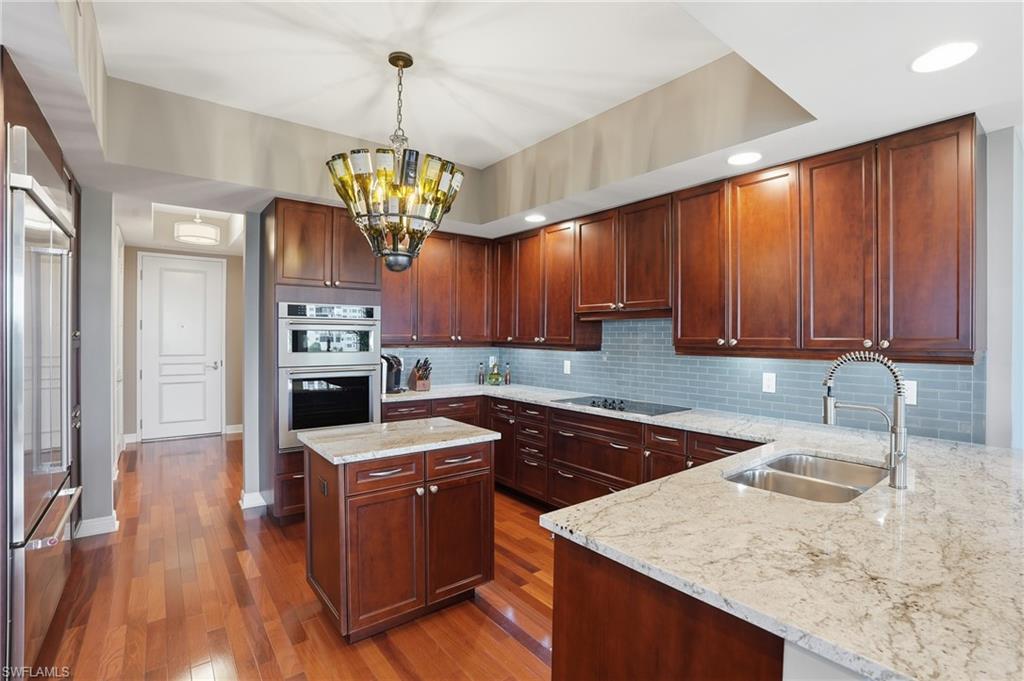 LA SCALA AT THE COLONY - Residential