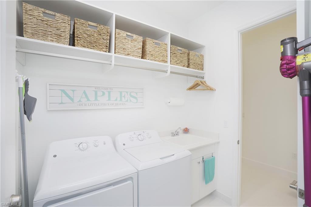 VALENCIA TRAILS - Residential