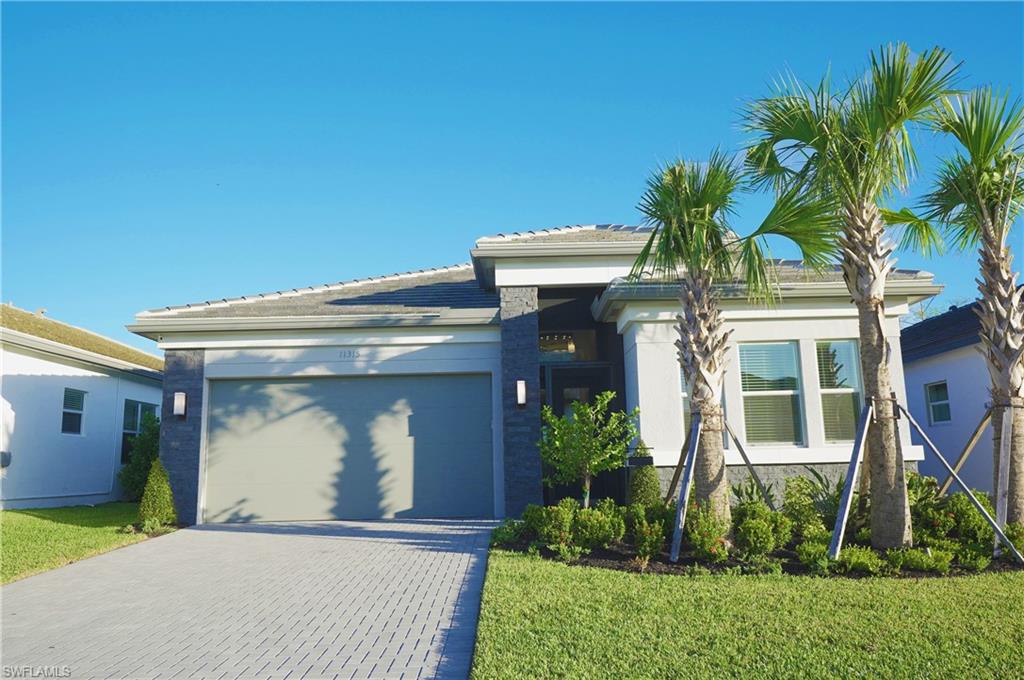 VALENCIA TRAILS - Residential