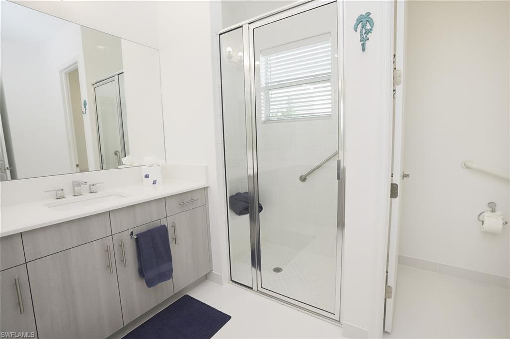 VALENCIA TRAILS - Residential