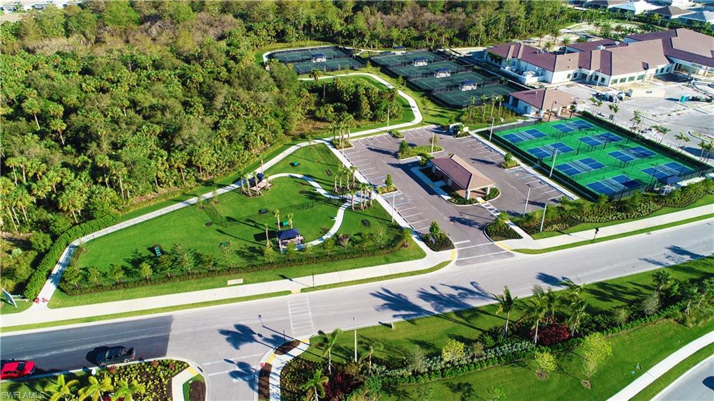 VALENCIA TRAILS - Residential