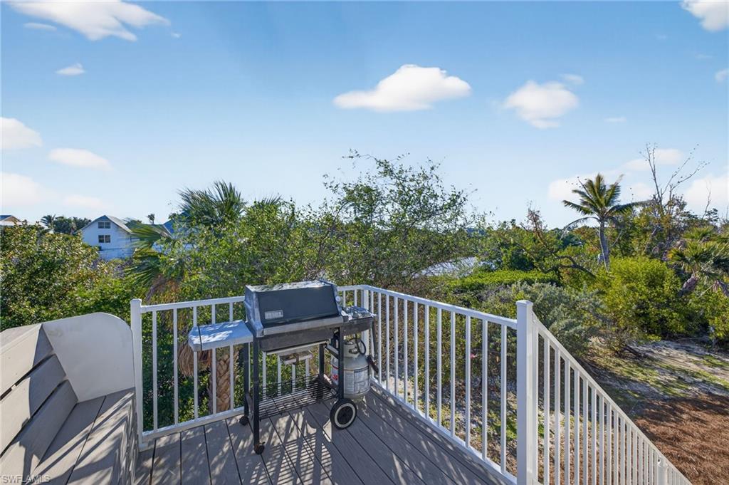 SANIBEL BAYOUS - Residential